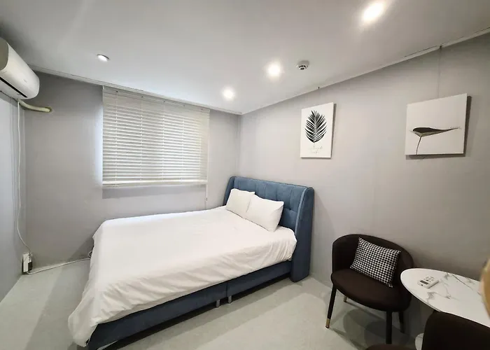 Apartment Parkside House 201 *